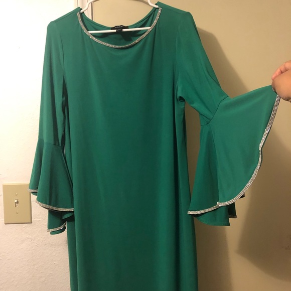MSK Rhinestone trim bell sleeve dress in green - Picture 2 of 6
